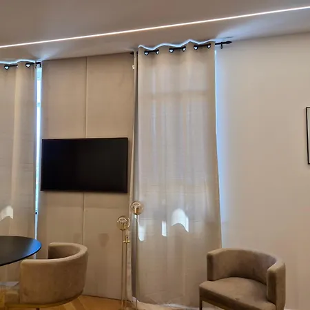 Luxe-pole A 100m De Monaco *