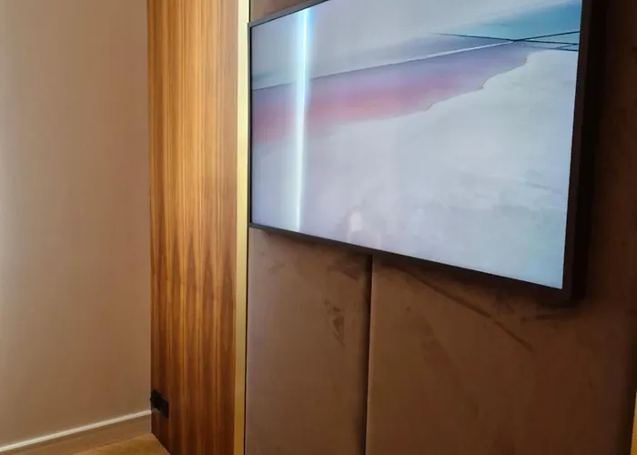 Luxe-pole A 100m De Monaco *